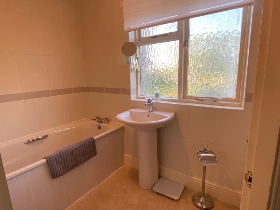 Ravens Heugh, Northumberland - Sleeps 6 Villa Thropton Exterior photo